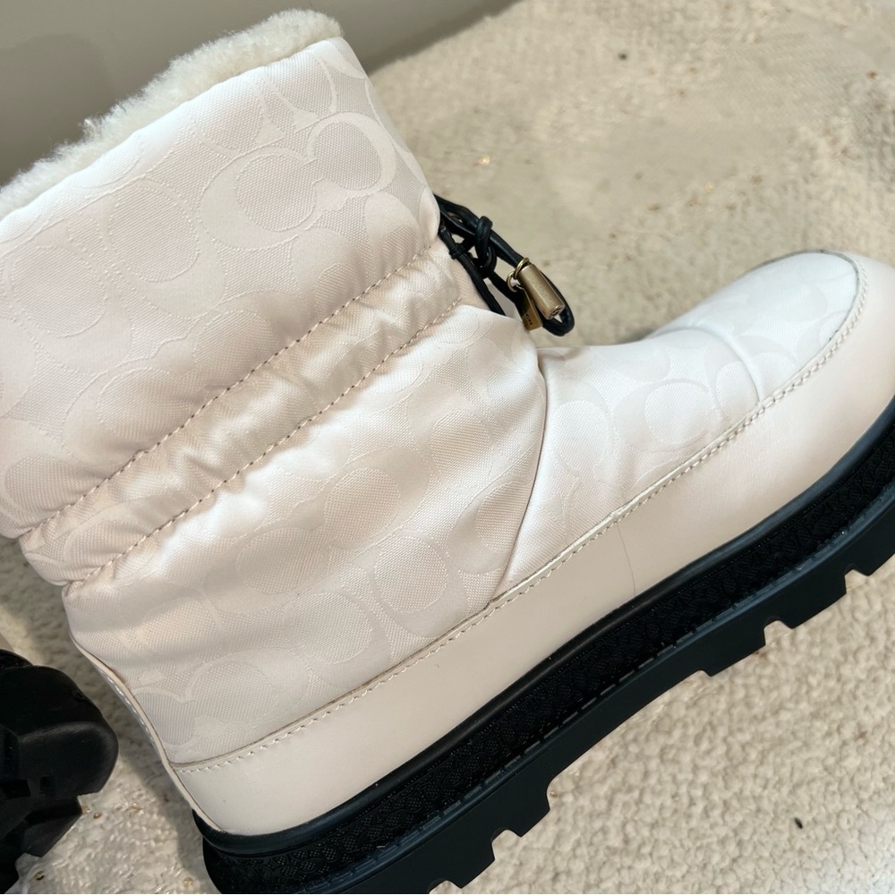 COACH Kailee Boots Off White Nylon/Lamb Fur/Black Leather Winter Booties 9.5 NEW - Picture 7 of 13
